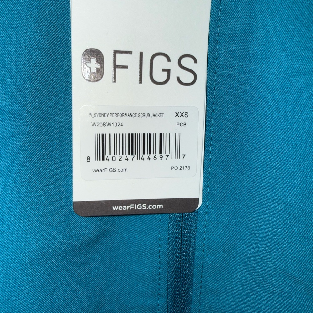 Figs Sydney Performance Scrub Jacket in Pacific Blue - Picture 2 of 6